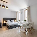 Baltyckie - Grand Baltic - Wifi, Klimatyzacja, Sala Zabaw, Taras Wypoczynkowy, Centrum Ustki Apartahotel