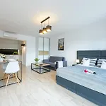 Baltyckie - Grand Baltic - Wifi, Klimatyzacja, Sala Zabaw, Taras Wypoczynkowy, Centrum Ustki 4* Ustka