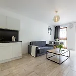 Baltyckie - Grand Baltic - Wifi, Klimatyzacja, Sala Zabaw, Taras Wypoczynkowy, Centrum Ustki Apartahotel 4*