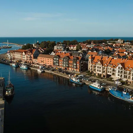 Aparthotel Baltyckie - Grand Baltic - Wifi, Klimatyzacja, Sala Zabaw, Taras Wypoczynkowy, Centrum Ustki Ustka