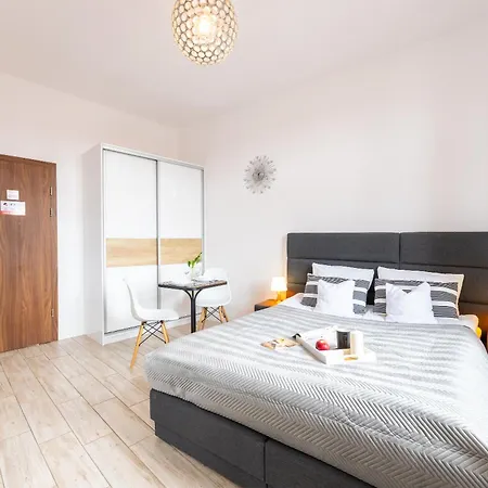 Baltyckie - Grand Baltic - Wifi, Klimatyzacja, Sala Zabaw, Taras Wypoczynkowy, Centrum Ustki 4* אוסטקה