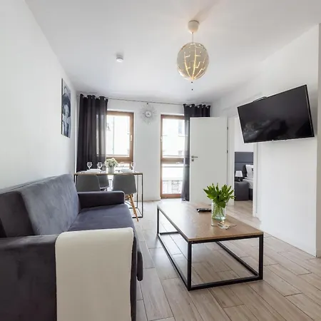 Aparthotel Baltyckie - Grand Baltic - Wifi, Klimatyzacja, Sala Zabaw, Taras Wypoczynkowy, Centrum Ustki 4*
