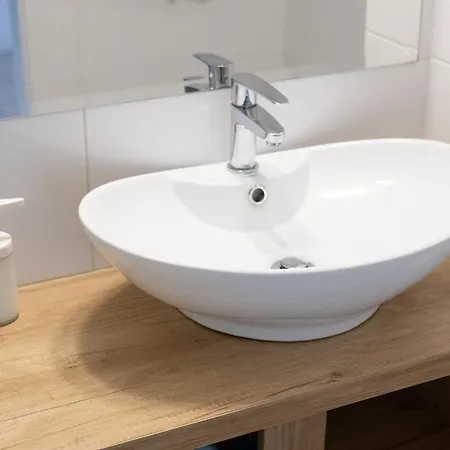 Baltyckie - Grand Baltic - Wifi, Klimatyzacja, Sala Zabaw, Taras Wypoczynkowy, Centrum Ustki Aparthotel Ustka