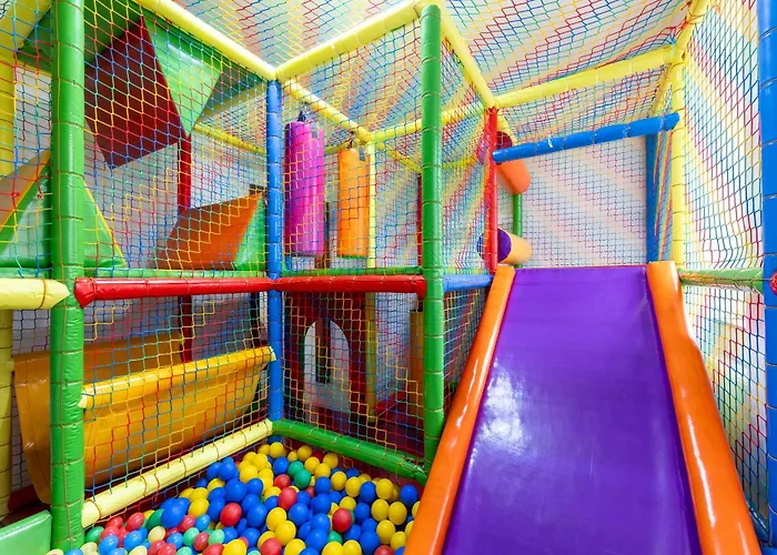 Baltyckie - Grand Baltic - Wifi, Klimatyzacja, Sala Zabaw, Taras Wypoczynkowy, Centrum Ustki Апарт-отель